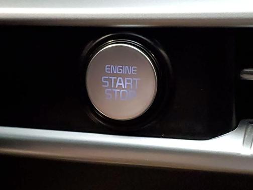 Ebony Black 2022 Kia K5 GT-Line
