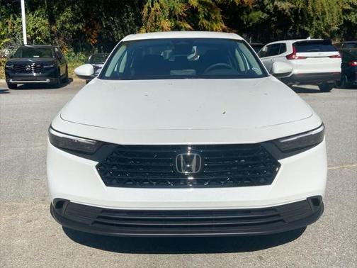 2025 Honda Accord LX 1.5T