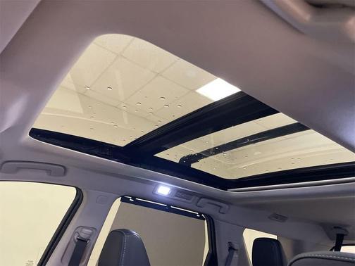 2023 Nissan Pathfinder Platinum 4WD