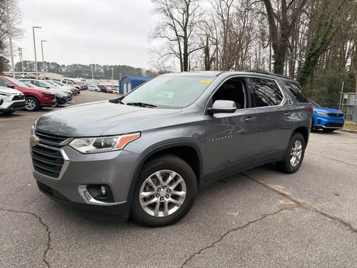 2021 Chevrolet Traverse LT Cloth