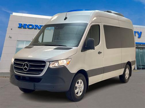 2024 Mercedes-Benz Sprinter 2500 Standard Roof