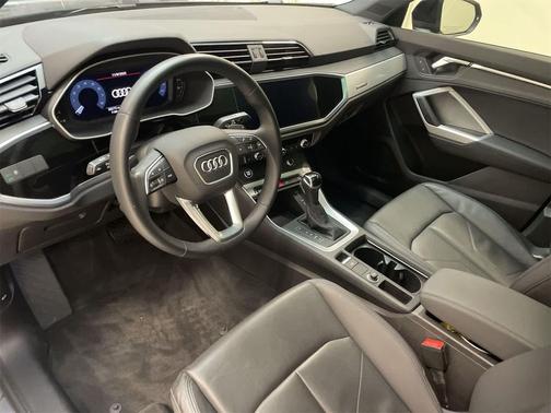 2021 Audi Q3 45 S line Premium