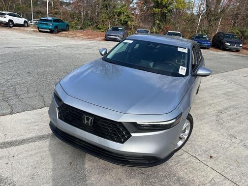 2025 Honda Accord LX 1.5T