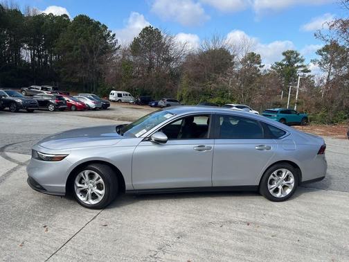 2025 Honda Accord LX 1.5T