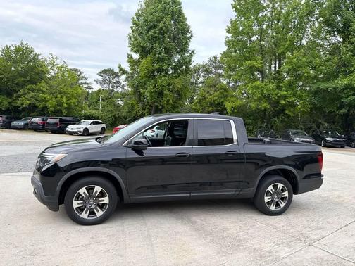Crystal Black Pearl 2019 Honda Ridgeline RTL