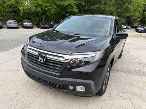 Crystal Black Pearl 2019 Honda Ridgeline RTL