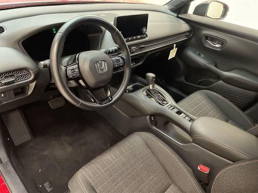 2025 Honda HR-V 2WD Sport