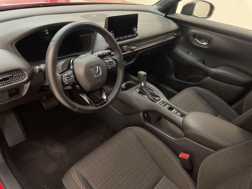 2025 Honda HR-V 2WD Sport
