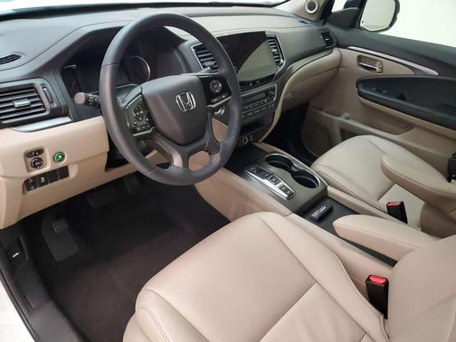 Platinum White Pearl 2022 Honda Pilot 2WD EX-L