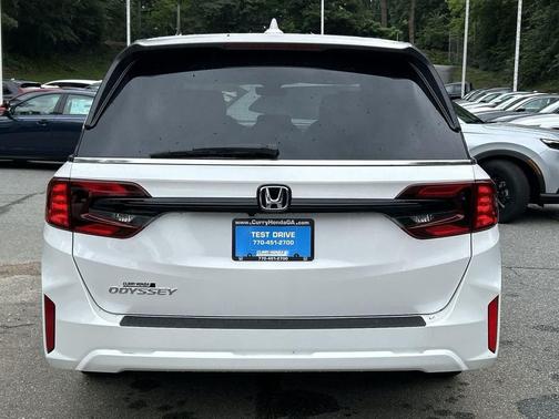 Platinum White Pearl 2026 Honda Odyssey EX-L