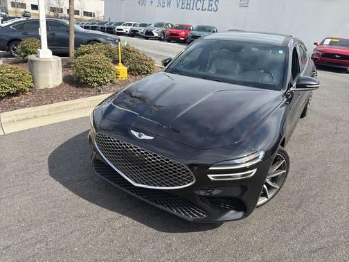 2022 Genesis G70 2.0T RWD