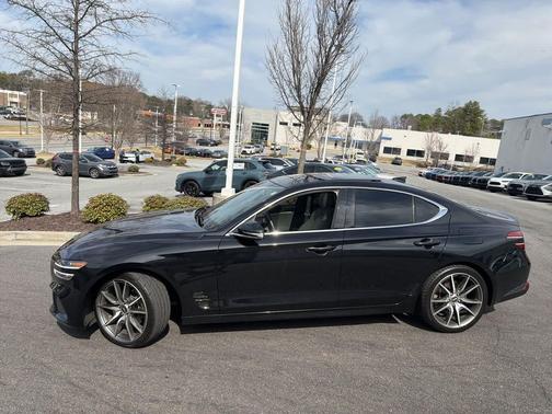 2022 Genesis G70 2.0T RWD