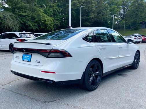 Platinum White Pearl 2025 Honda Accord Hybrid Sport-L