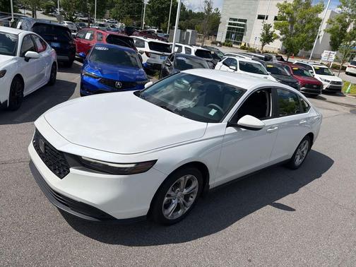 Platinum White Pearl 2023 Honda Accord LX 1.5T