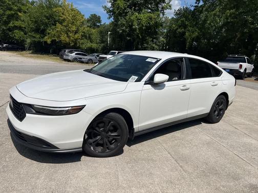 2025 Honda Accord LX 1.5T