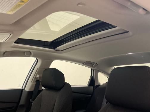 Platinum White Pearl 2025 Honda Accord SE