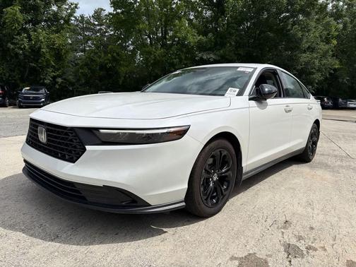 Platinum White Pearl 2025 Honda Accord SE