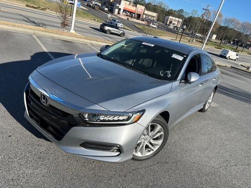 Photo 5 of 31 of 2020 Honda Accord LX 1.5T