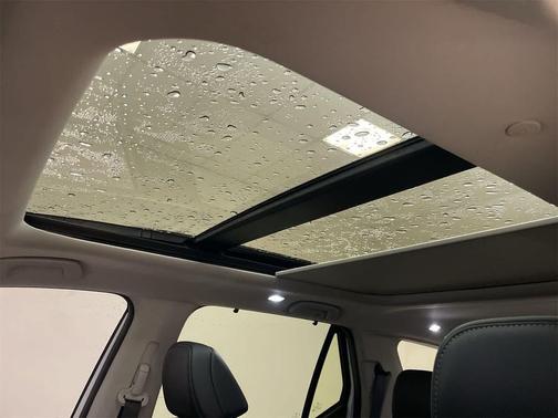 2024 Honda Pilot Touring 8-Passenger