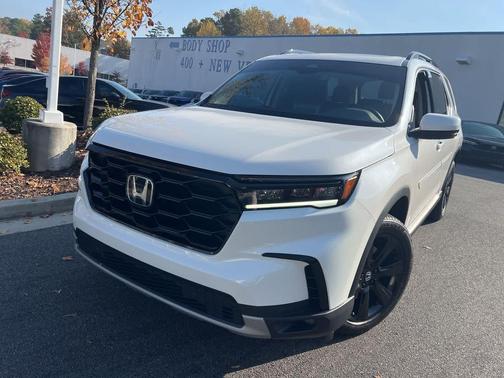 2024 Honda Pilot Touring 8-Passenger