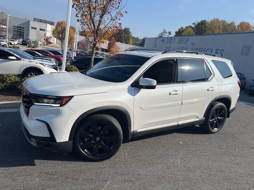 2024 Honda Pilot Touring 8-Passenger
