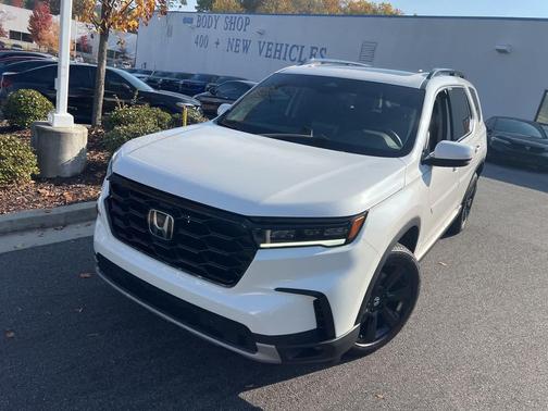 2024 Honda Pilot Touring 8-Passenger