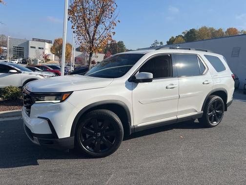 2024 Honda Pilot Touring 8-Passenger