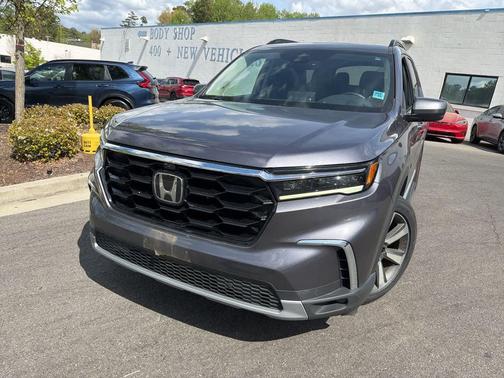 Modern Steel Metallic 2023 Honda Pilot AWD Elite