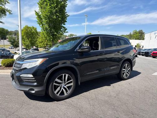 Crystal Black Pearl 2018 Honda Pilot EX-L