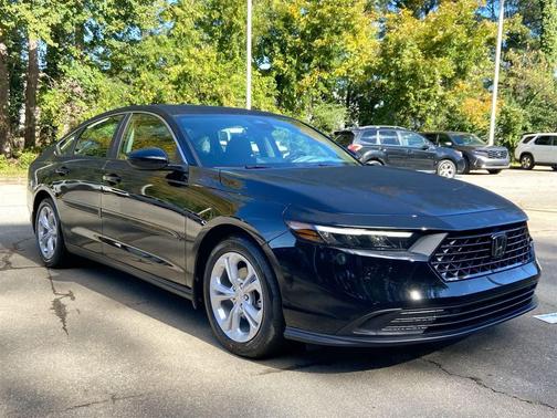 2025 Honda Accord LX 1.5T