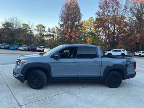 2022 Honda Ridgeline Black