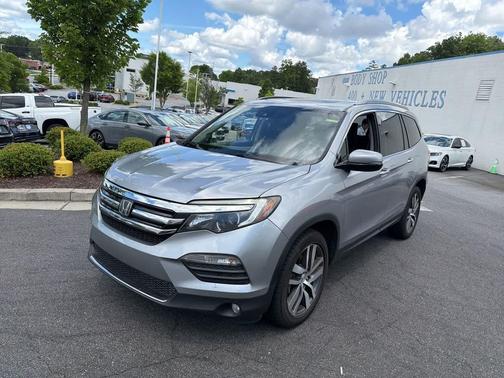 Lunar Silver Metallic 2016 Honda Pilot Elite