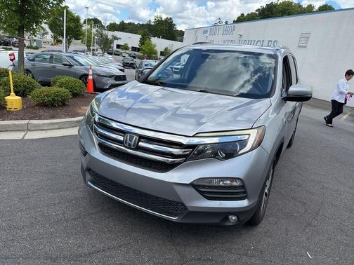 Lunar Silver Metallic 2016 Honda Pilot Elite
