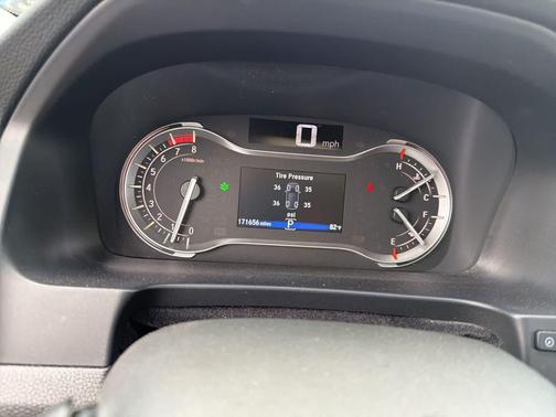 Lunar Silver Metallic 2016 Honda Pilot Elite