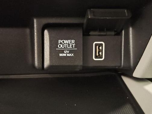 Lunar Silver Metallic 2019 Honda Pilot LX