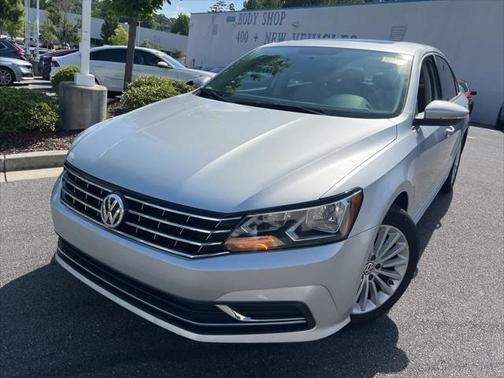 2016 Volkswagen Passat 1.8T SE
