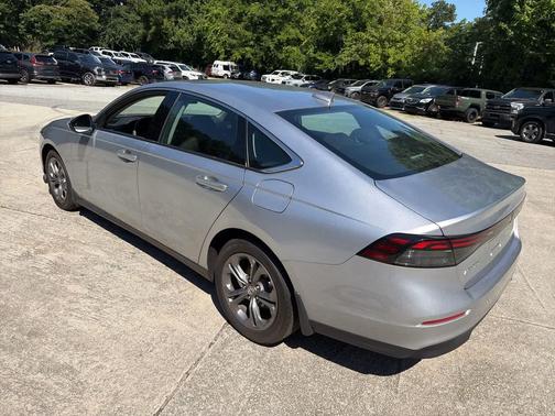 Solar Silver Metallic 2024 Honda Accord EX