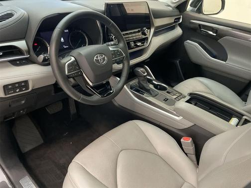 2020 Toyota Highlander Hybrid Limited