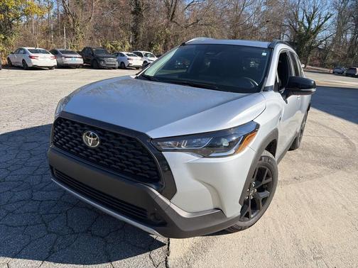 2024 Toyota Corolla Cross LE
