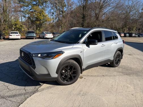 2024 Toyota Corolla Cross LE