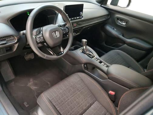 2024 Honda HR-V 2WD Sport