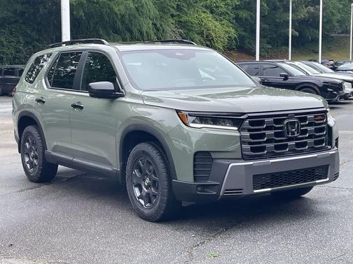 Ash Green Metallic 2026 Honda Pilot TrailSport
