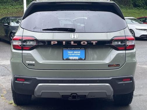Ash Green Metallic 2026 Honda Pilot TrailSport