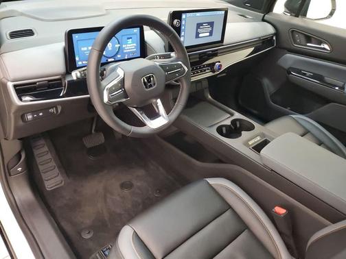 Snowfall Pearl 2025 Honda Prologue Touring