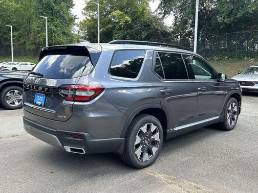 Modern Steel Metallic 2026 Honda Pilot Elite