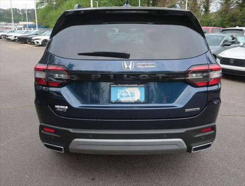 2025 Honda Pilot Touring 8-Passenger