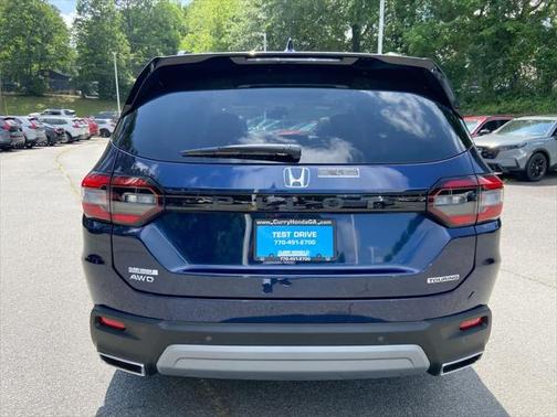 2025 Honda Pilot Touring 8-Passenger