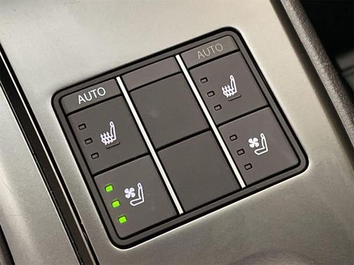 2025 Lexus UX 300h F SPORT Design