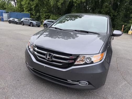 Modern Steel Metallic 2017 Honda Odyssey Touring