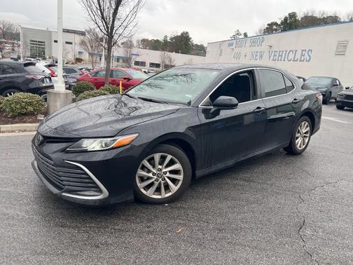 2022 Toyota Camry LE